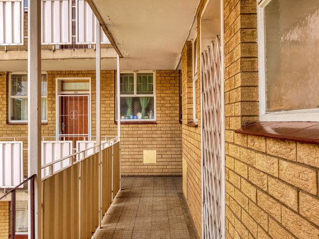 Property Name  01